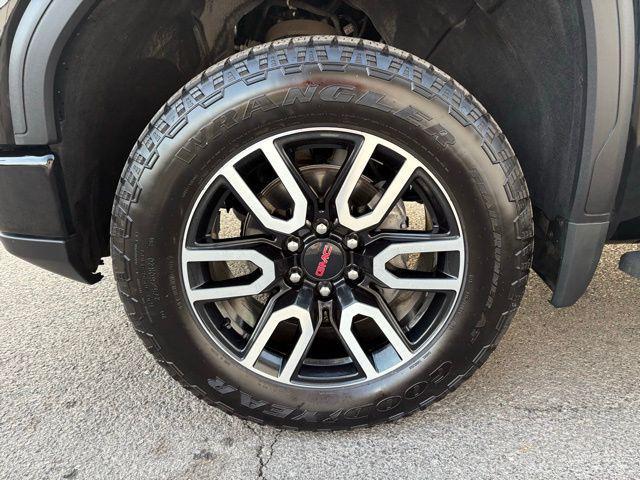 used 2024 GMC Sierra 1500 car, priced at $56,900
