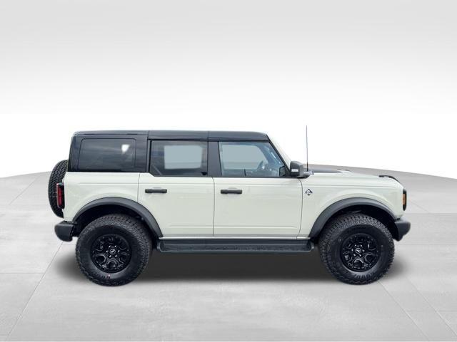 new 2025 Ford Bronco car, priced at $60,975
