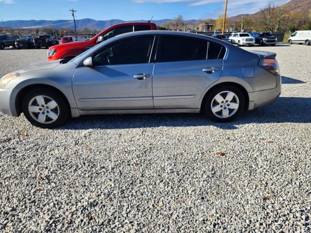 used 2007 Nissan Altima car, priced at $3,995