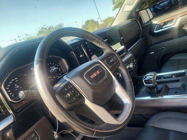 used 2022 GMC Sierra 1500 car, priced at $43,586