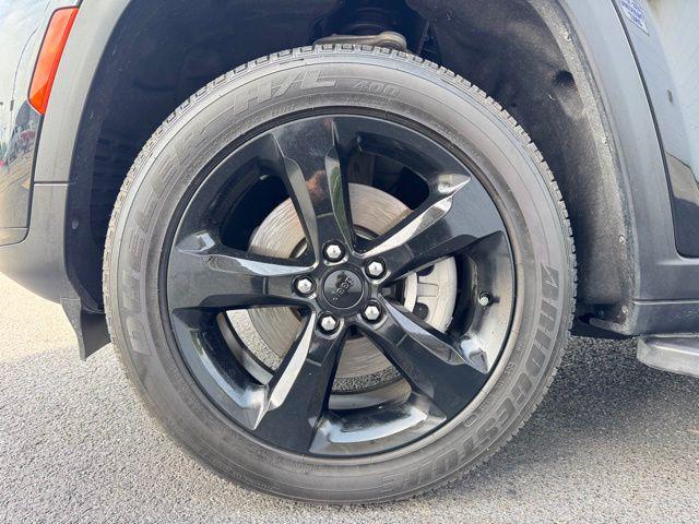 used 2024 Jeep Grand Cherokee L car, priced at $37,989