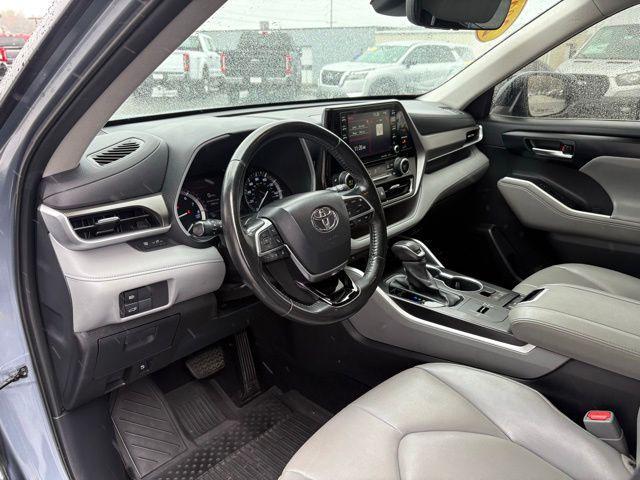 used 2020 Toyota Highlander car, priced at $27,868