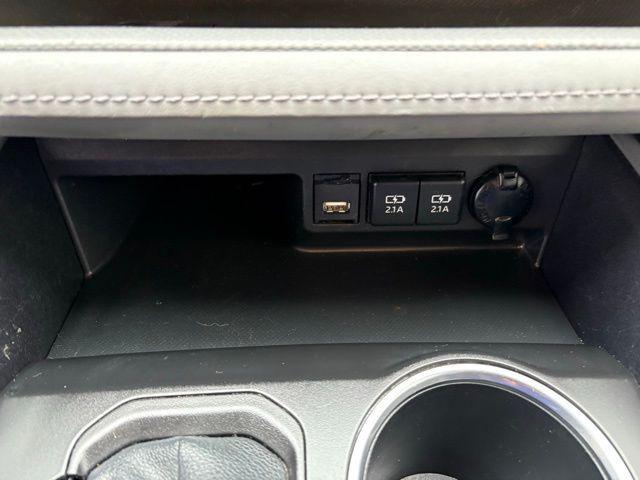 used 2020 Toyota Highlander car, priced at $27,868