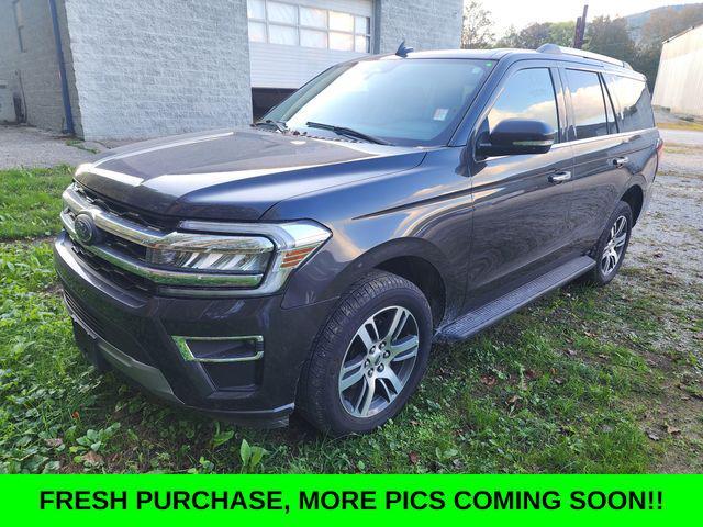 used 2024 Ford Expedition car, priced at $54,900