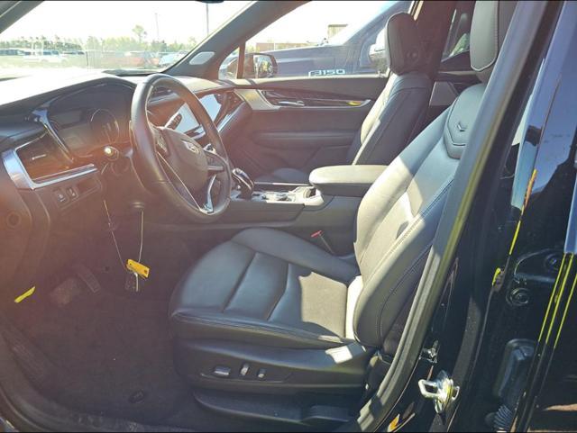 used 2025 Cadillac XT6 car, priced at $46,253