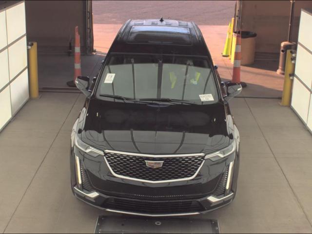 used 2025 Cadillac XT6 car, priced at $46,253