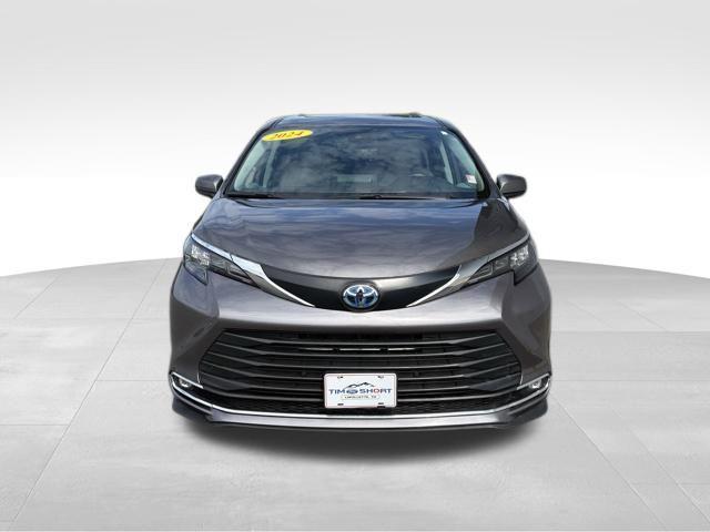used 2024 Toyota Sienna car, priced at $40,900