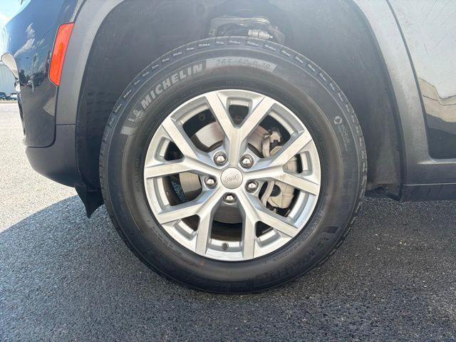 used 2023 Jeep Grand Cherokee car, priced at $30,610