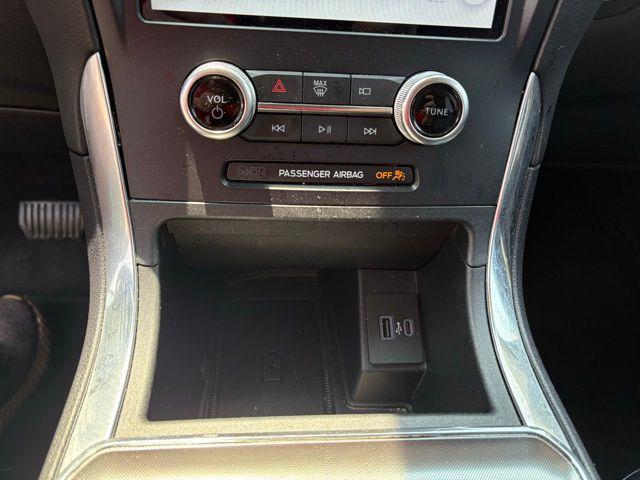 used 2024 Ford Edge car, priced at $29,889