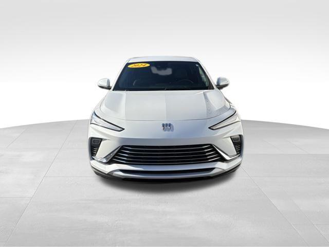 used 2024 Buick Envista car, priced at $20,999