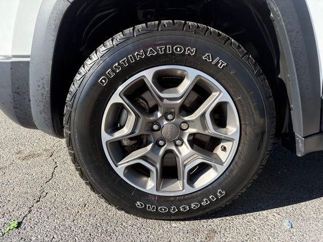 used 2022 Jeep Cherokee car, priced at $25,255