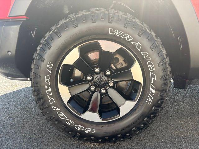 used 2019 Ram 1500 car, priced at $33,812