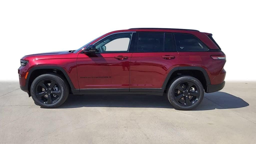 new 2024 Jeep Grand Cherokee car, priced at $47,035
