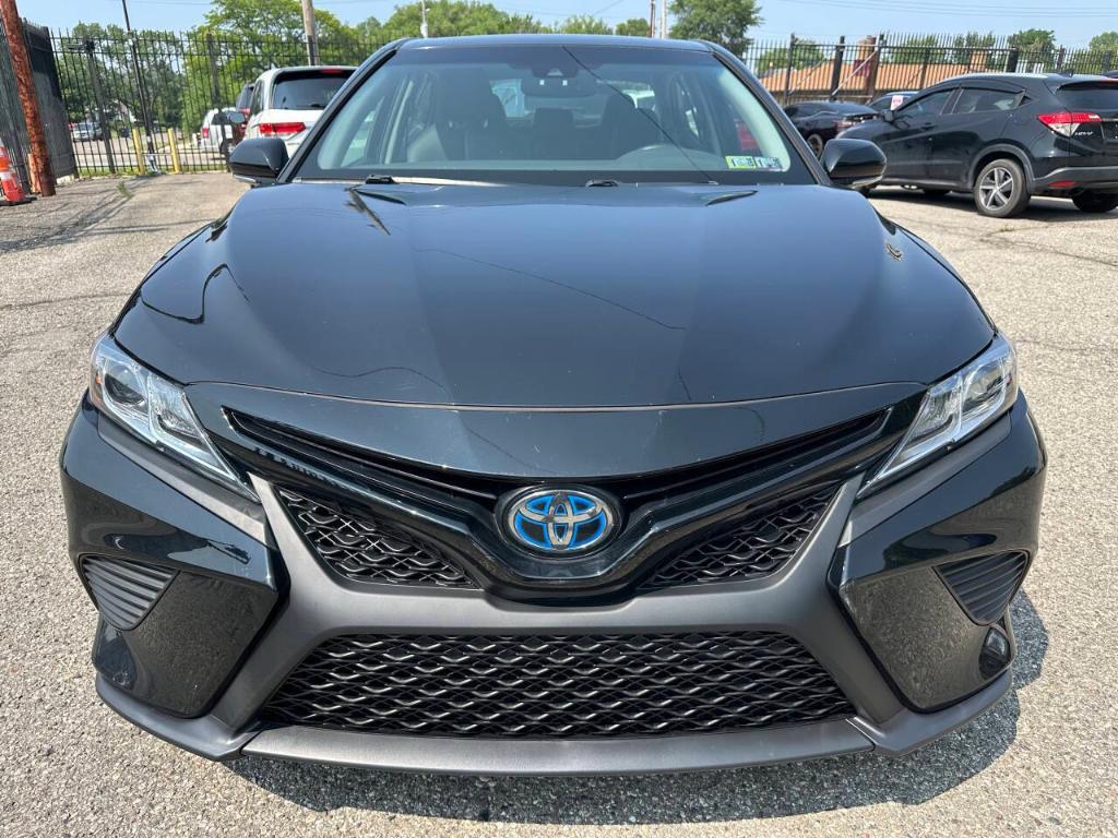used 2018 Toyota Camry Hybrid car, priced at $17,995