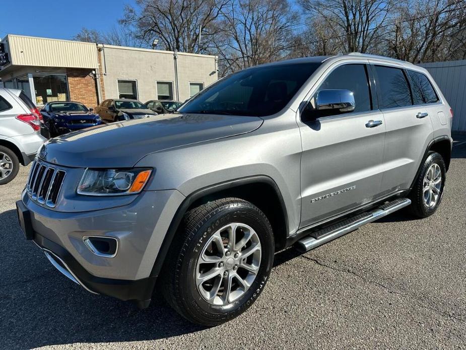 used 2015 Jeep Grand Cherokee car, priced at $15,995