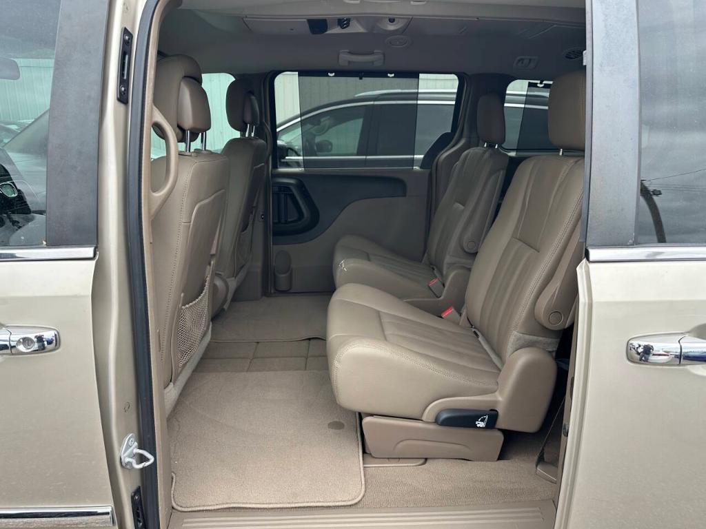 used 2016 Chrysler Town & Country car, priced at $11,995