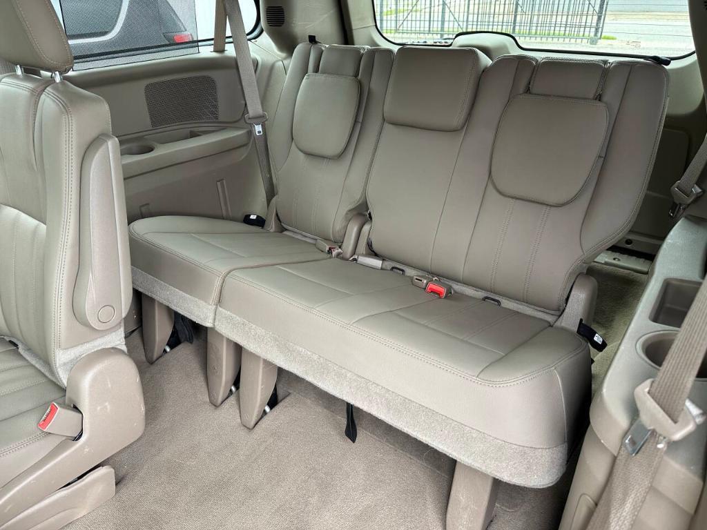 used 2016 Chrysler Town & Country car, priced at $11,995