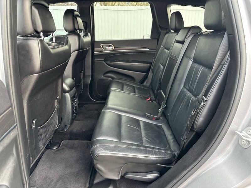 used 2015 Jeep Grand Cherokee car, priced at $13,995