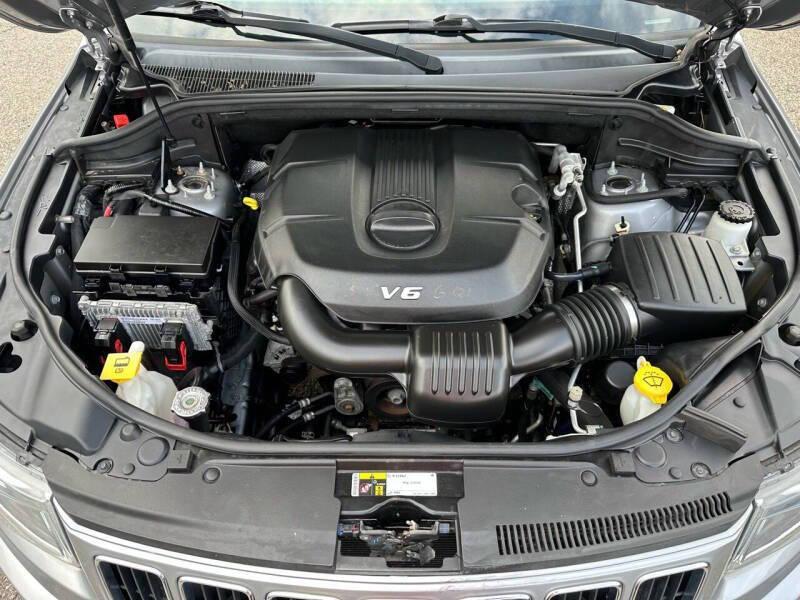 used 2015 Jeep Grand Cherokee car, priced at $13,995