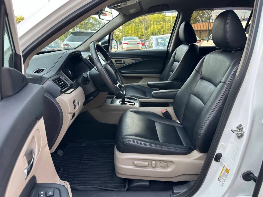 used 2020 Honda Pilot car, priced at $18,995