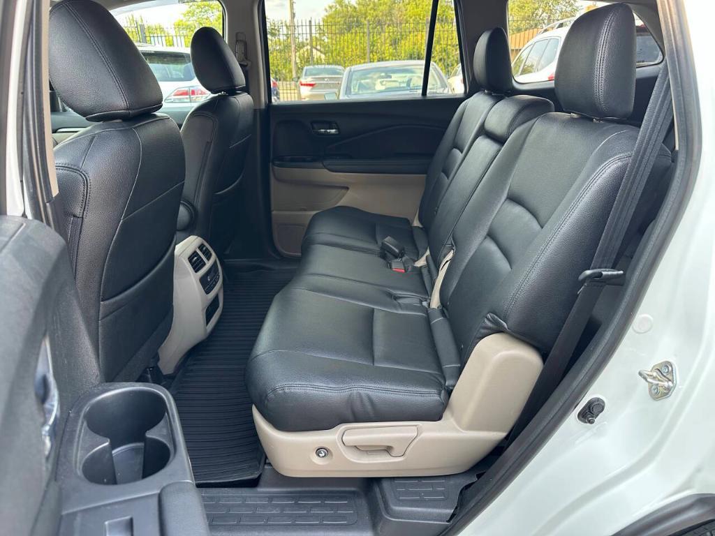 used 2020 Honda Pilot car, priced at $18,995