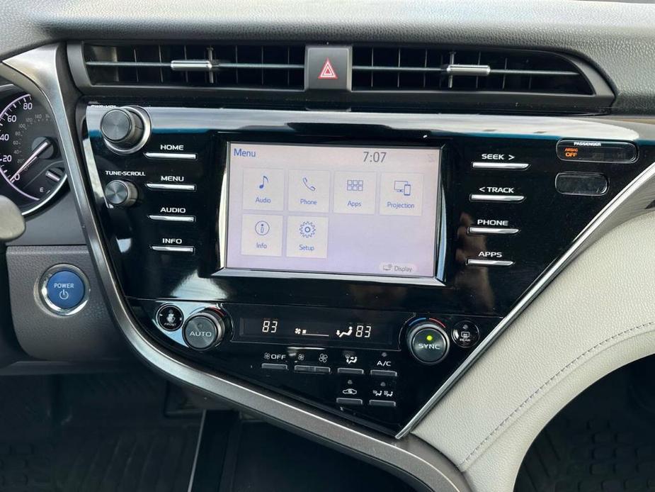 used 2018 Toyota Camry Hybrid car, priced at $19,995