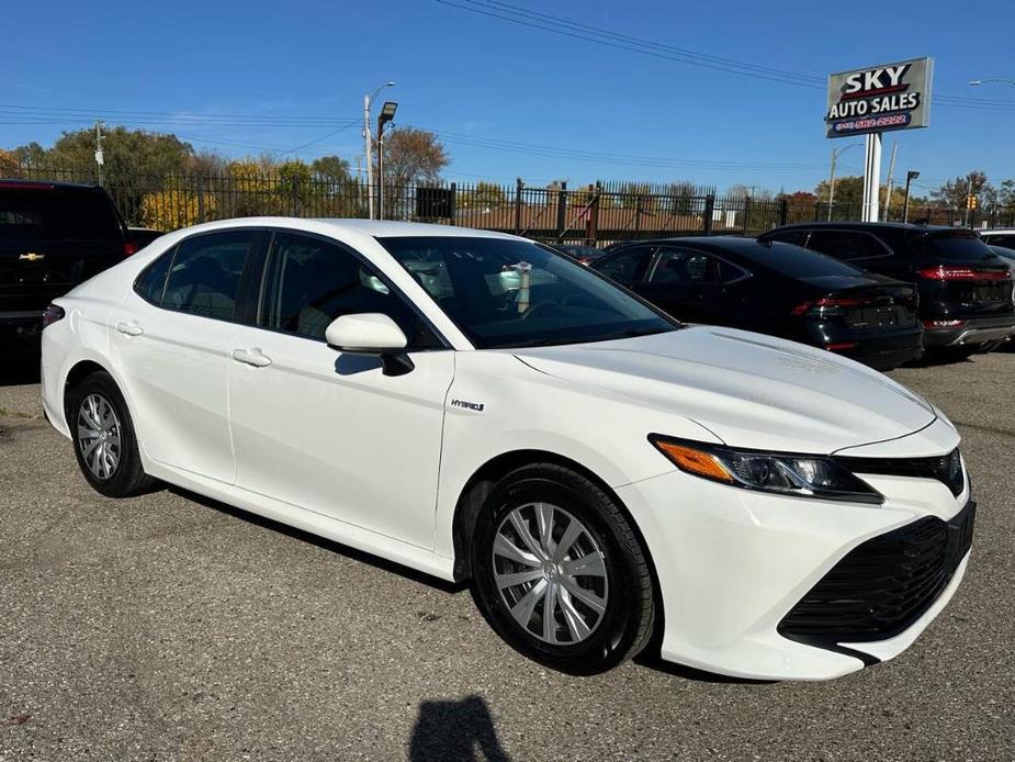 used 2018 Toyota Camry Hybrid car, priced at $19,995