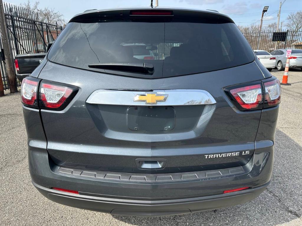 used 2013 Chevrolet Traverse car, priced at $9,995