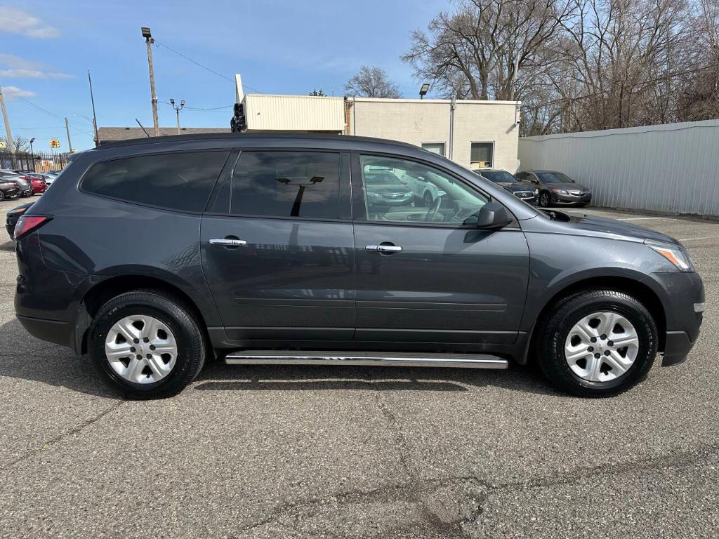 used 2013 Chevrolet Traverse car, priced at $9,995