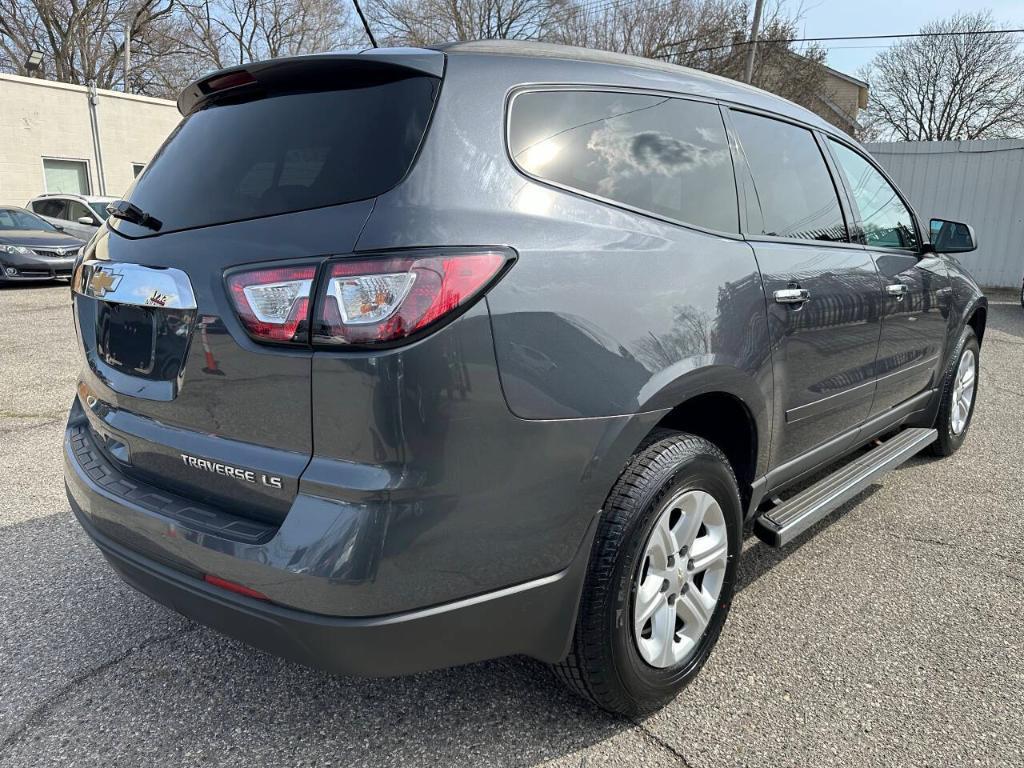 used 2013 Chevrolet Traverse car, priced at $9,995