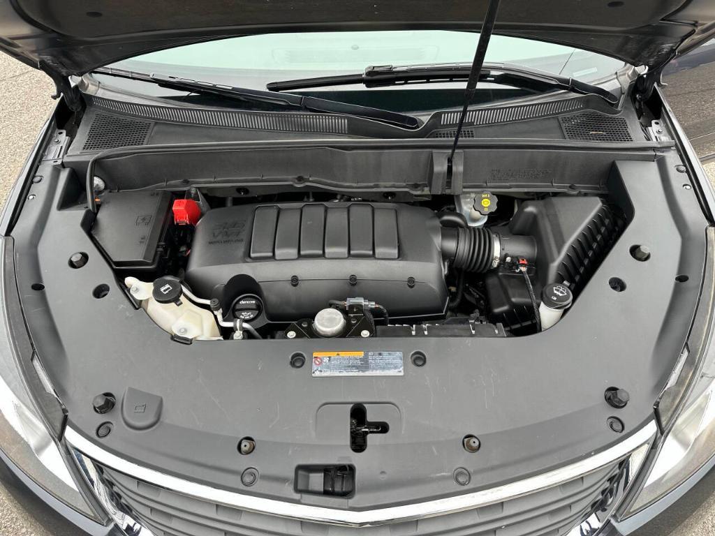 used 2013 Chevrolet Traverse car, priced at $9,995