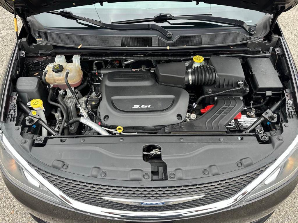 used 2018 Chrysler Pacifica car, priced at $17,995