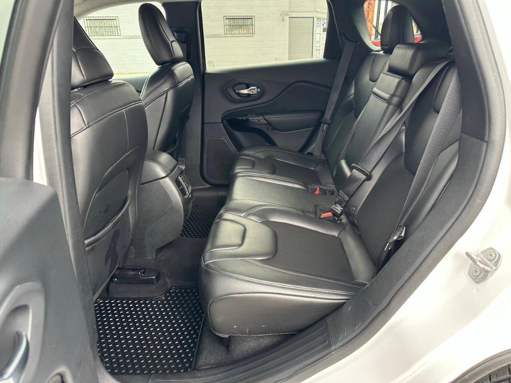 used 2019 Jeep Cherokee car, priced at $11,995