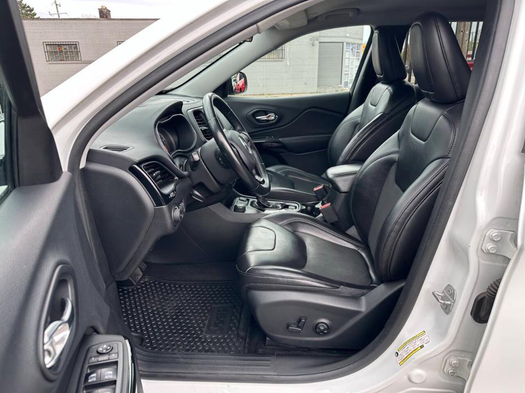 used 2019 Jeep Cherokee car, priced at $11,995