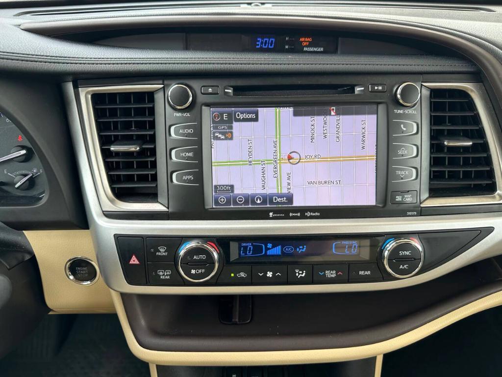used 2018 Toyota Highlander car, priced at $21,995