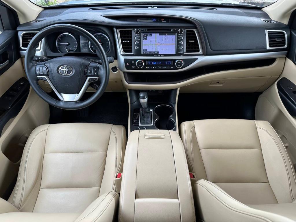 used 2018 Toyota Highlander car, priced at $21,995