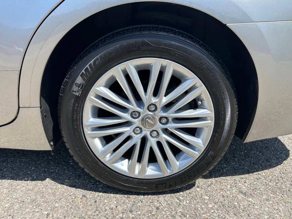 used 2015 Lexus ES 350 car, priced at $18,995