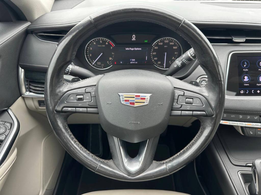 used 2019 Cadillac XT4 car, priced at $17,995