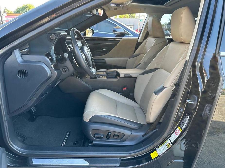 used 2019 Lexus ES 350 car, priced at $23,995