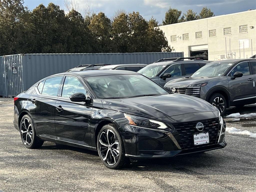 new 2025 Nissan Altima car, priced at $29,900