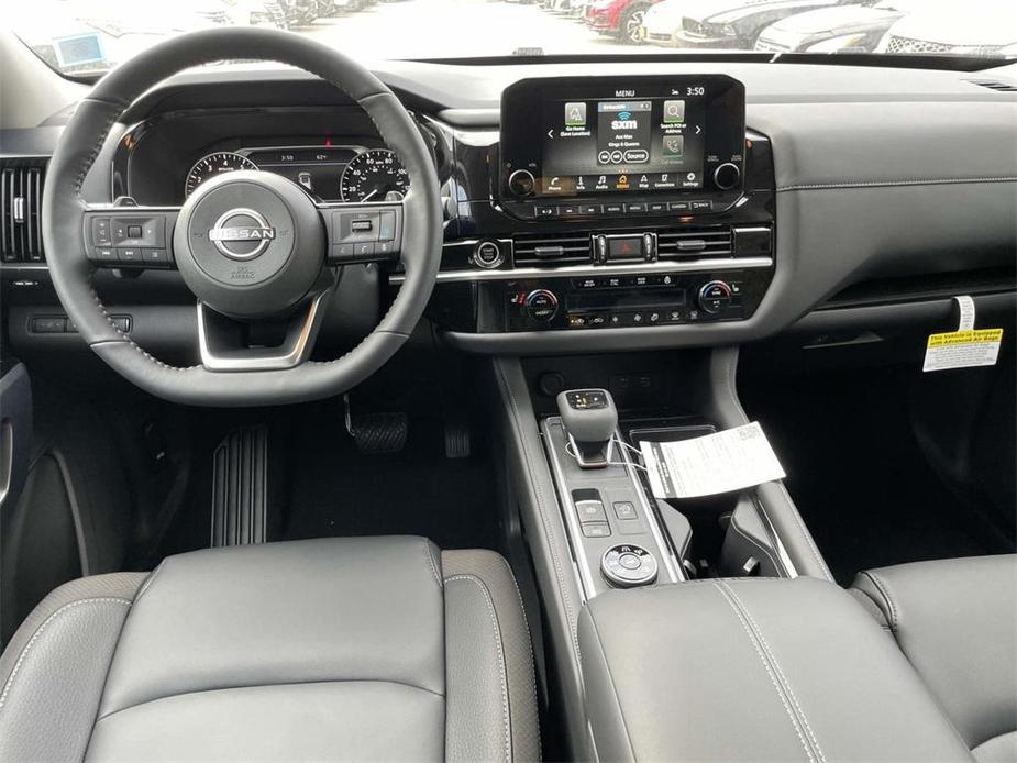 new 2024 Nissan Pathfinder car, priced at $40,300