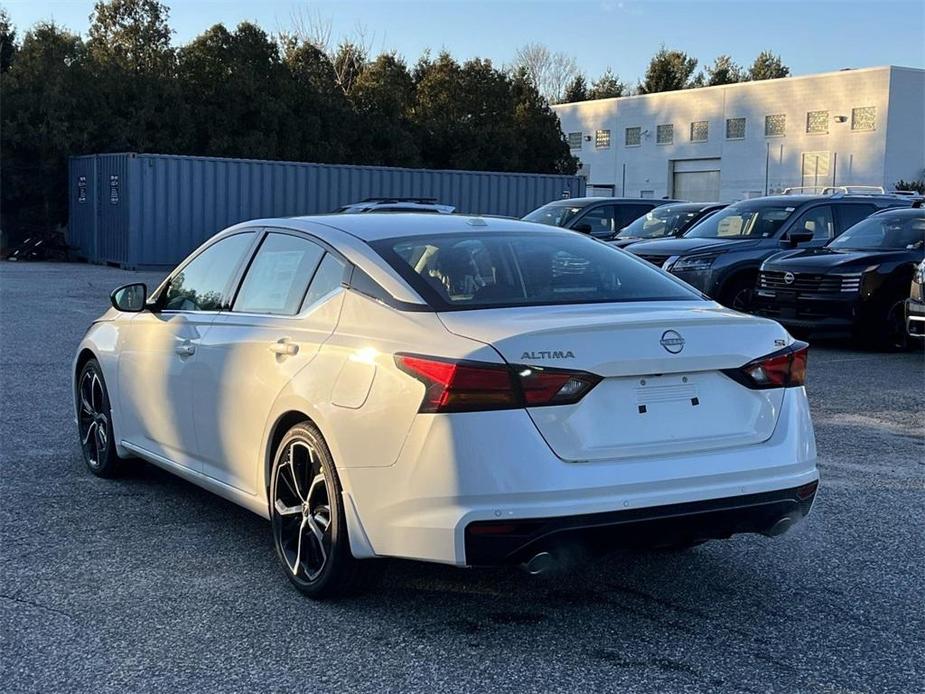 new 2025 Nissan Altima car, priced at $30,900