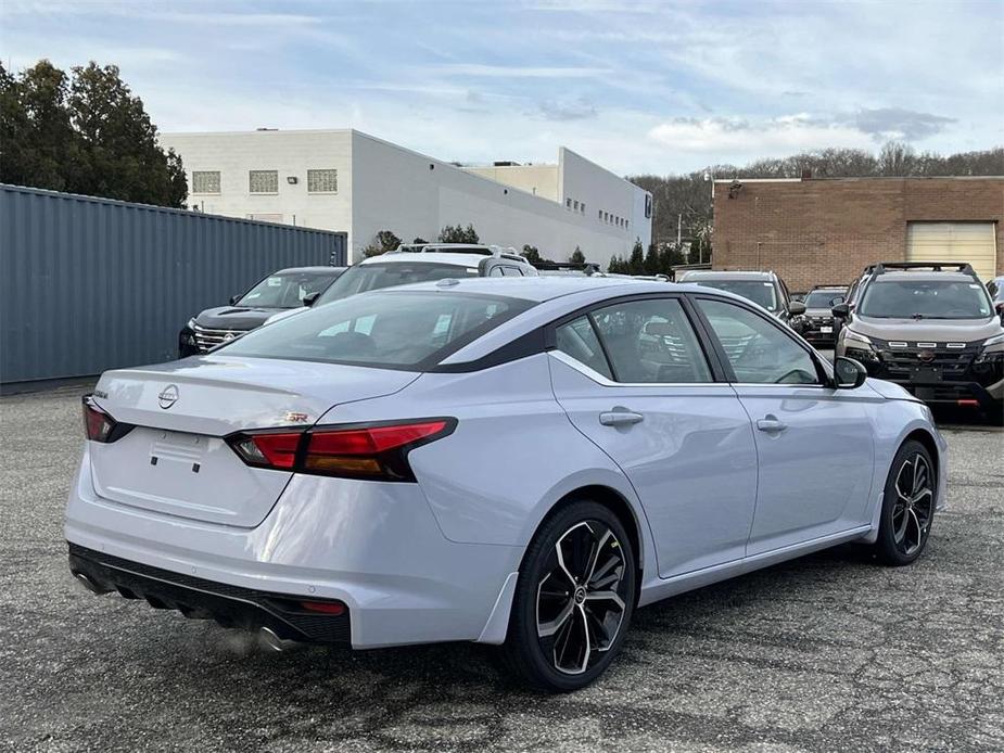 new 2025 Nissan Altima car, priced at $28,900