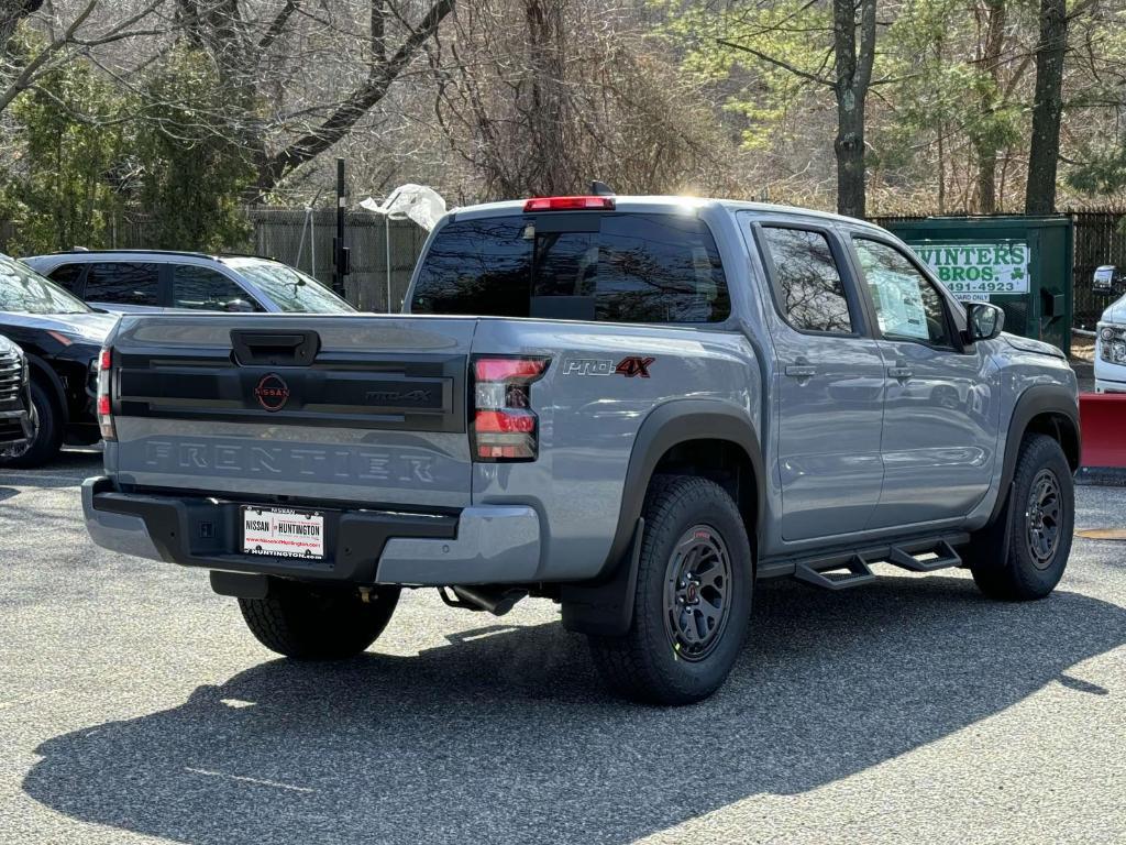 new 2025 Nissan Frontier car