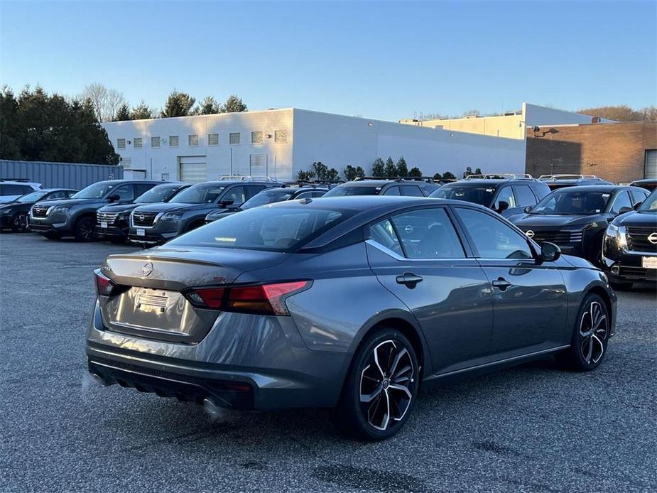 new 2025 Nissan Altima car, priced at $27,700