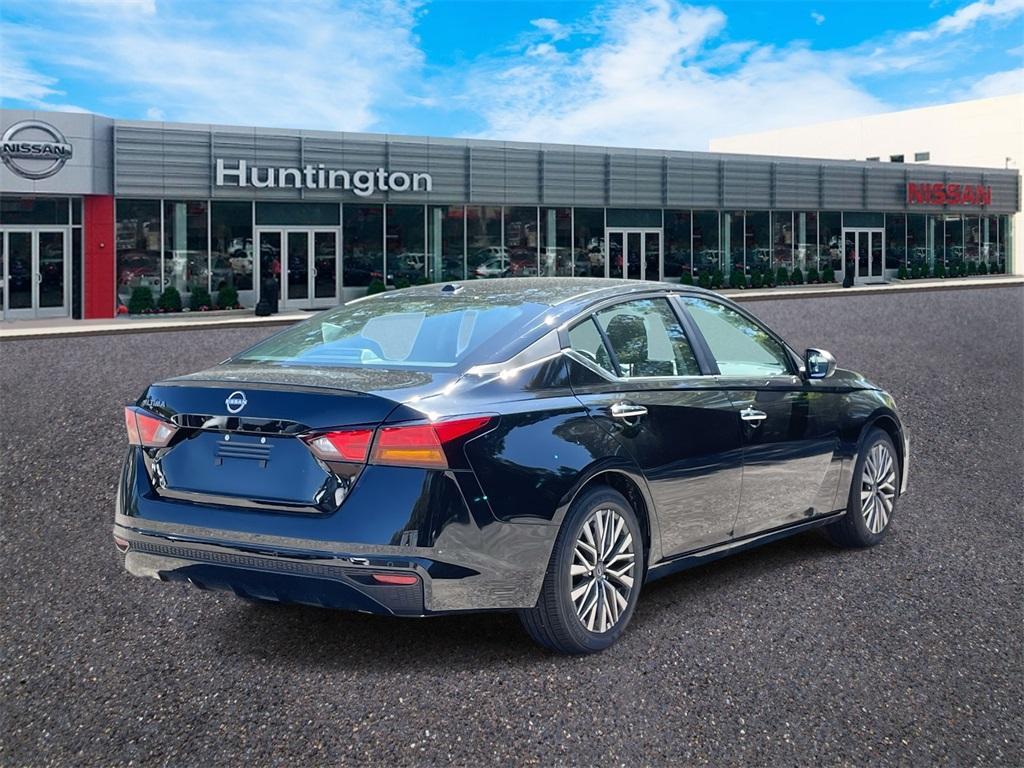 new 2025 Nissan Altima car