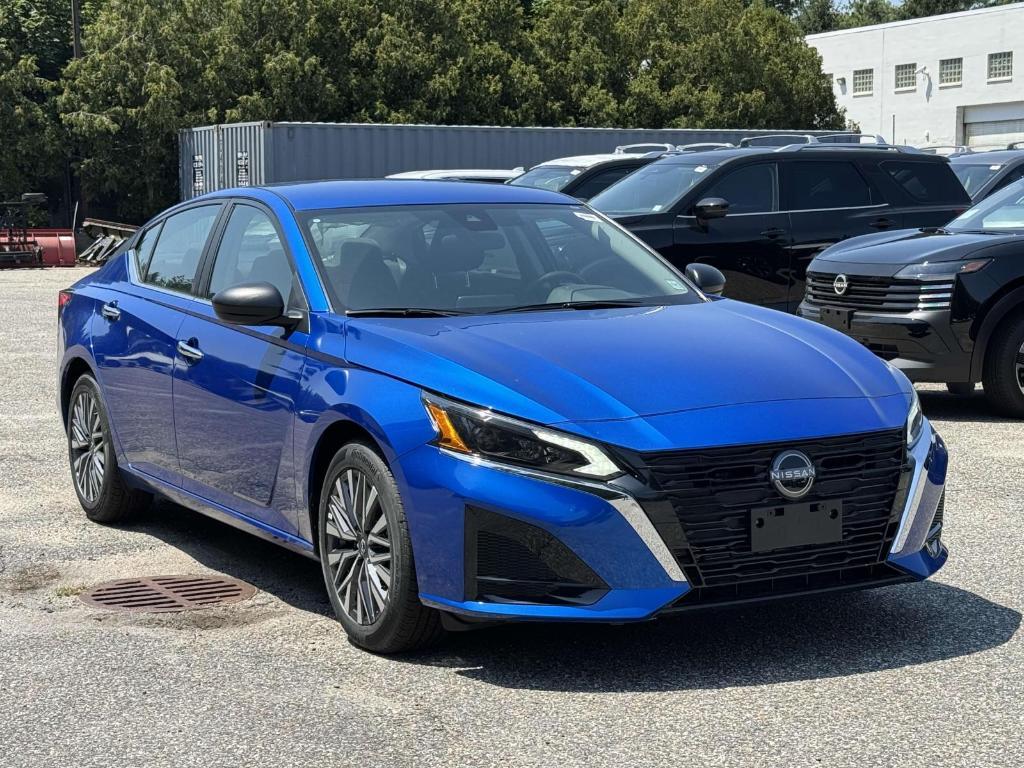 new 2025 Nissan Altima car