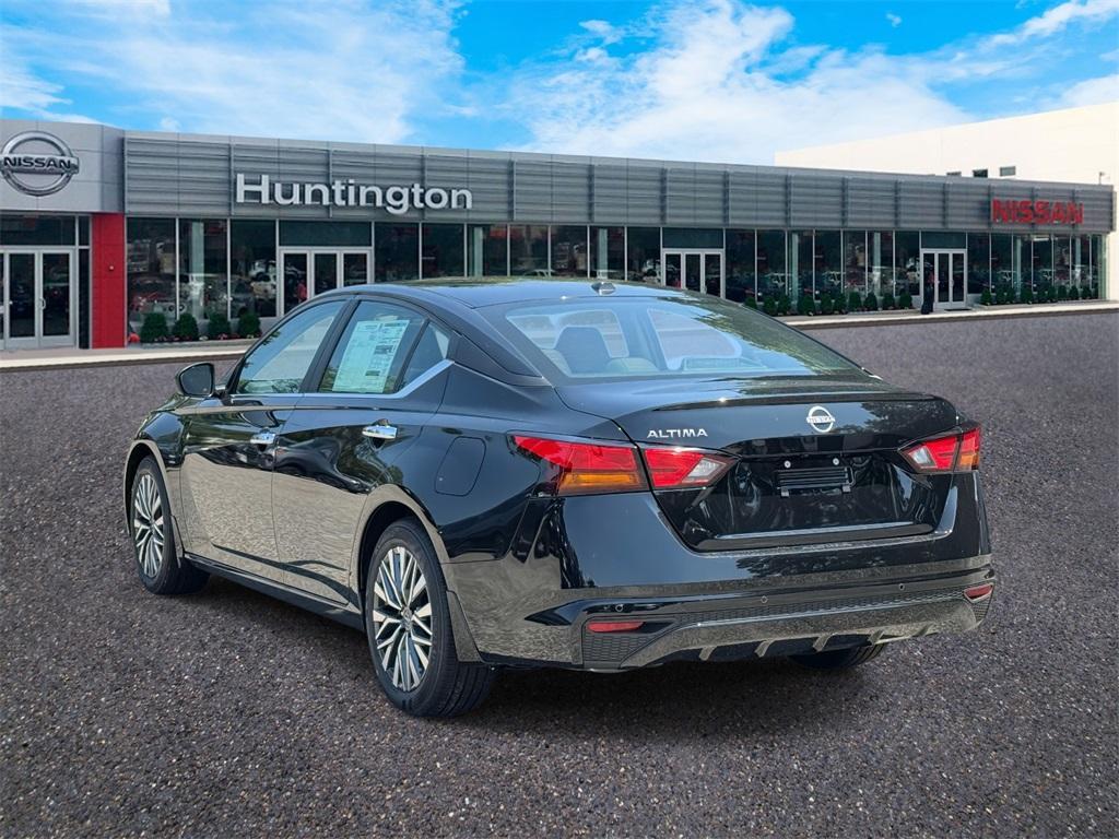 new 2025 Nissan Altima car