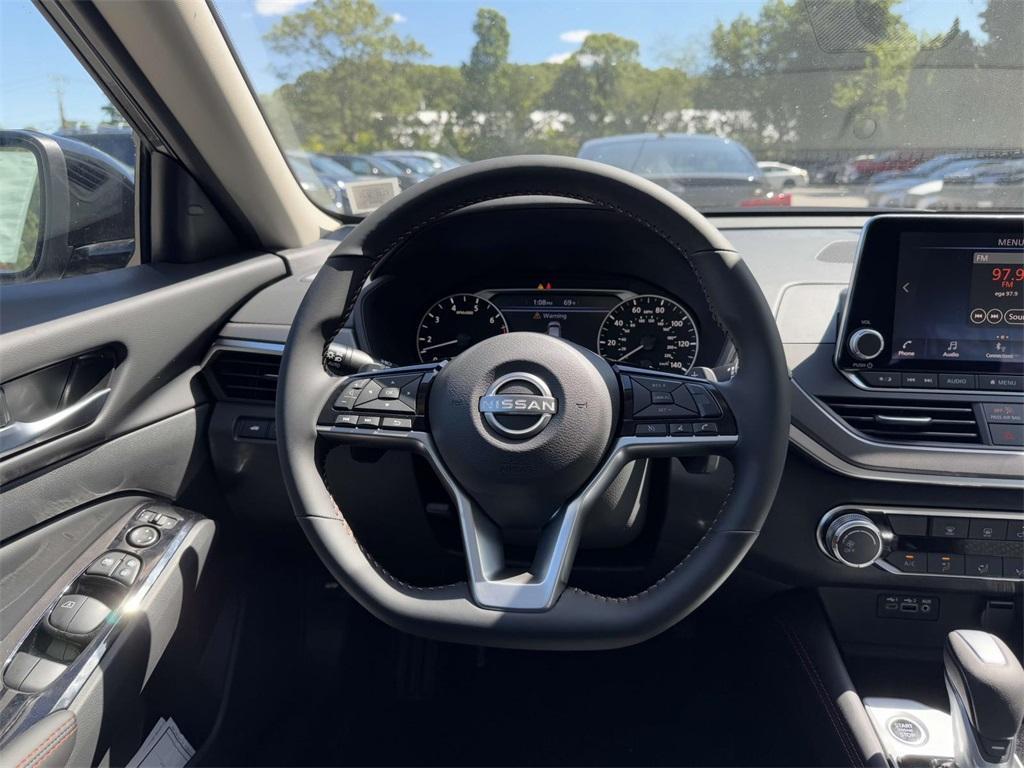 new 2025 Nissan Altima car