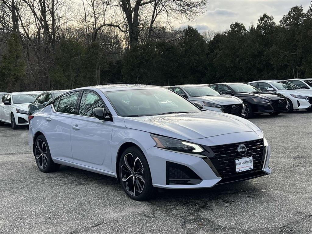 new 2025 Nissan Altima car, priced at $28,900